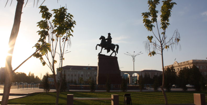 В Таразе центральный проспект Толе би переименовали в Нурсултана Назарбаева