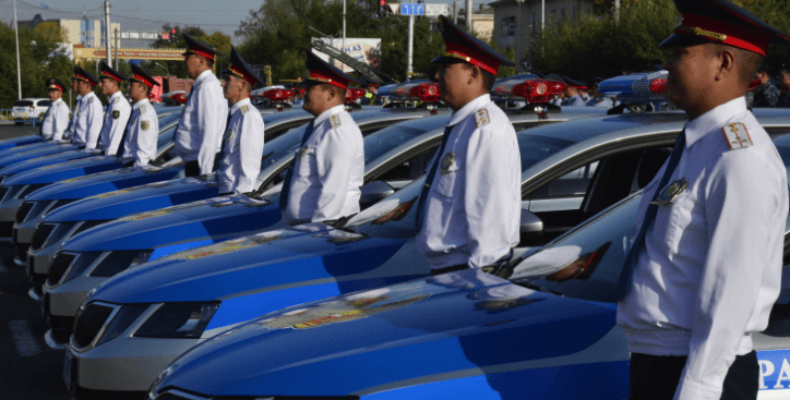 Ключи от новых автомобилей вручили жамбылским полицейским