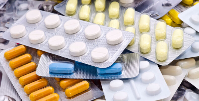 Вопрос дефицита медикаментов в больницах и аптеках решают власти Жамбылской области