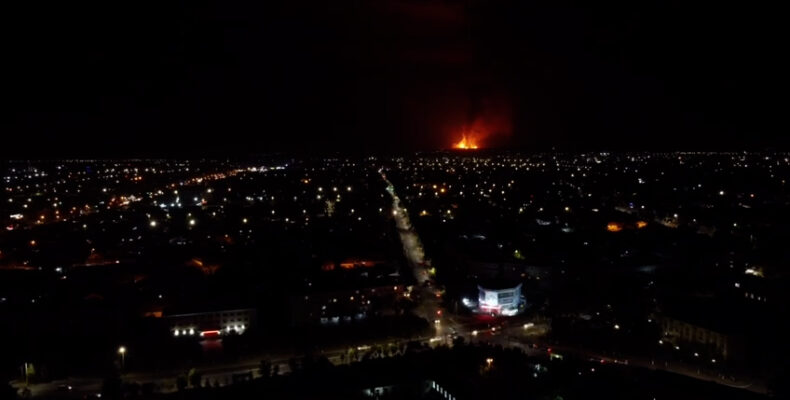 Зарево пожаров в Байзаке видно за 30 км в Таразе