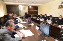 Бердибек Сапарбаев провел встречу с информационно-разъяснительной группой