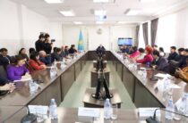 Бердибек Сапарбаев встретился с представителями НПО Жамбылской области