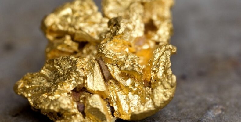 Вывезти незаконно добытое в шахте золото пытались жамбылцы