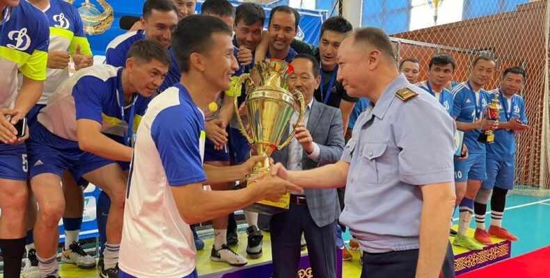 СОБРовцы победили в турнире по мини-футболу среди полицейских Жамбылской области