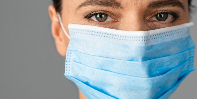 Никто нас не знает, потому что мы всегда в масках – операционная медсестра из Кордая