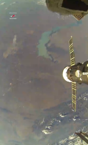 Озеро Балхаш из космоса показал космонавт Олег Артемьев