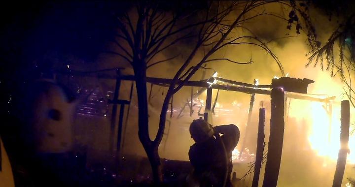Пожар в частном доме стал причиной возгорания кафе в Таразе