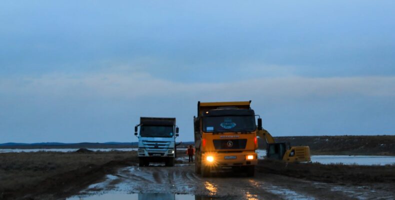 Три участка трассы Курты-Бурылбайтал в Жамбылской области заливают талые воды