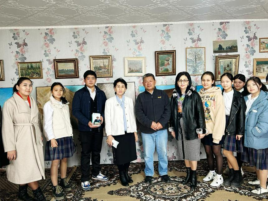Казахстанцы проголосовали в Генеральном консульстве в Санкт-Петербурге