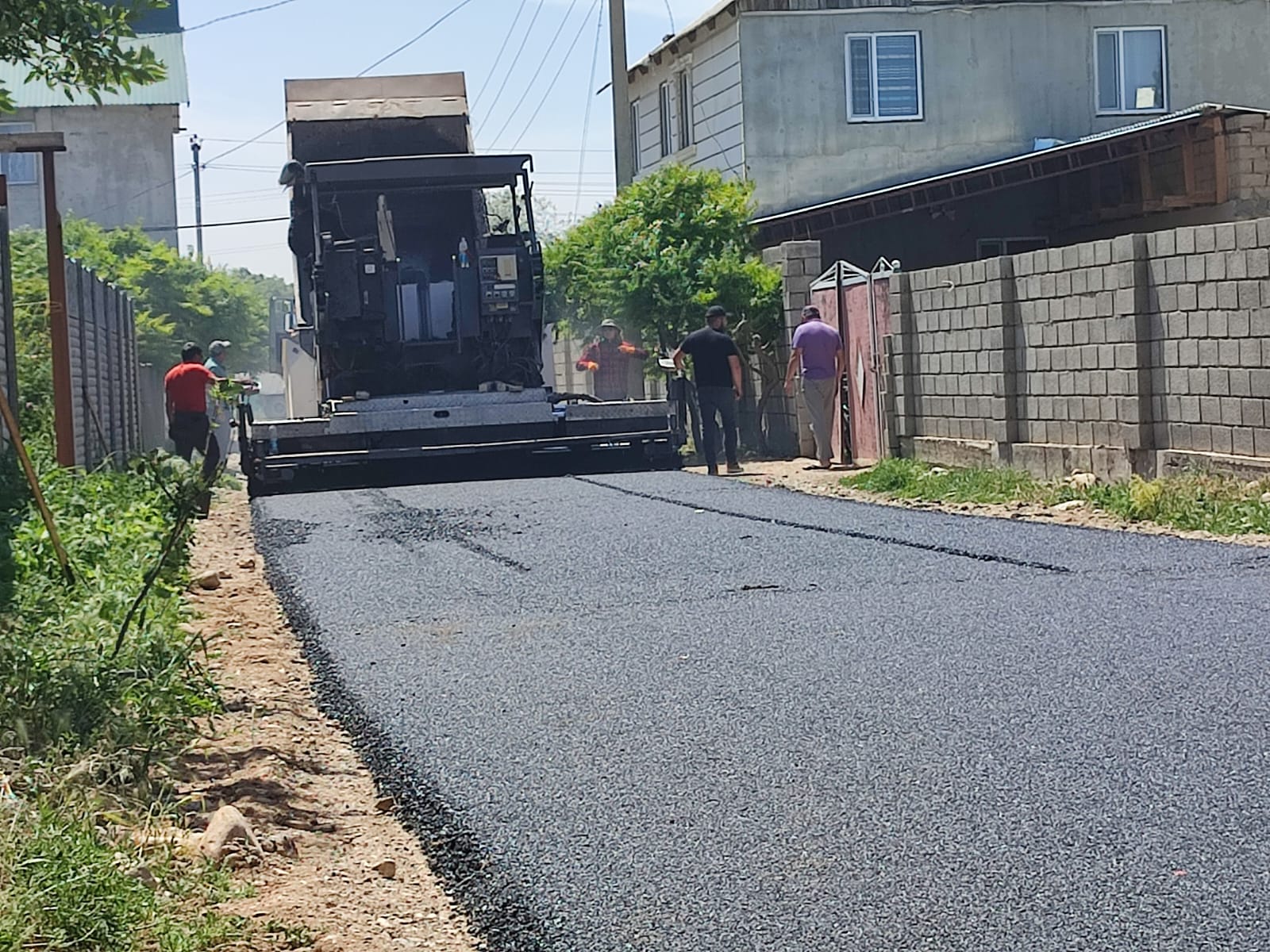 И НА НАШЕЙ УЛИЦЕ ПРАЗДНИК! – Впервые за 40 лет заасфальтированы дороги в массиве «Орман» города Тараза