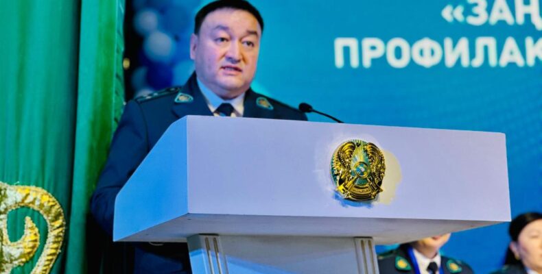 Что волнует жамбылцев — выясняли представители правопорядка