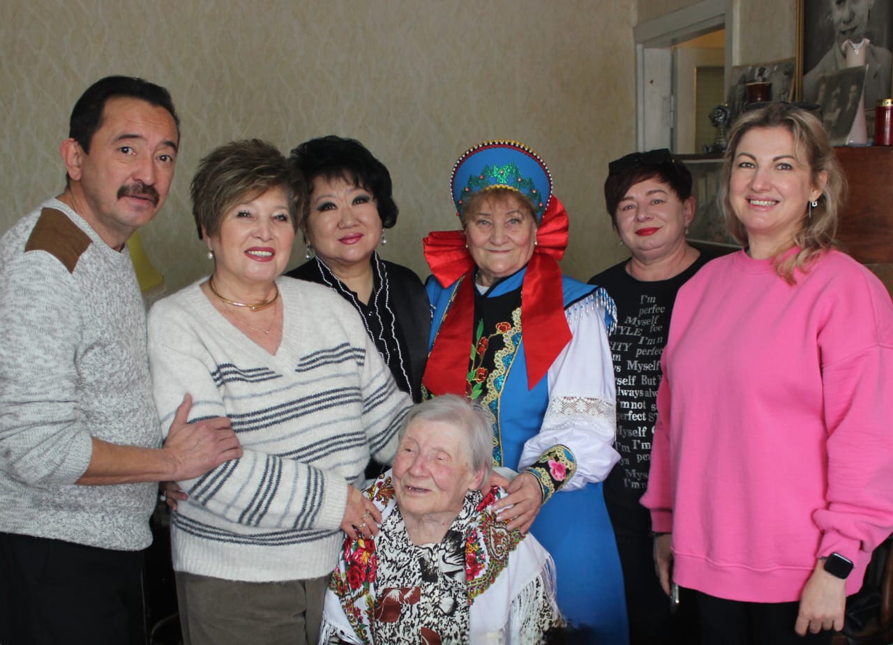 Столетний юбилей отмечает легенда жамбылского театра Вера Левитанус