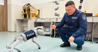 Роботы, лихачи, скворечники – будни полиции